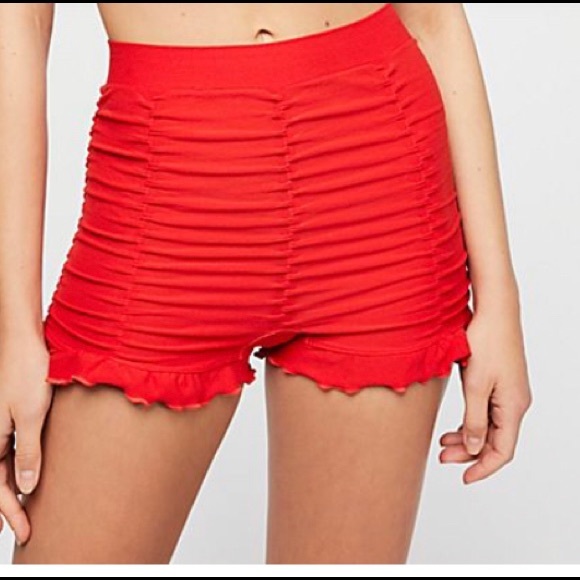 LOOKING FOR Free People Ruched Shorts. - Picture 3 of 3